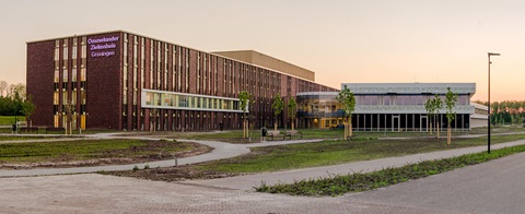 Vooraanzicht OZG in Scheemda